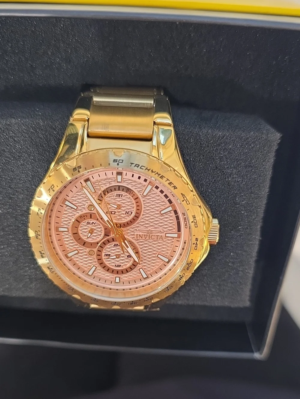 564. Invicta Aviator Men's Watch - 44mm. Gold (50105)